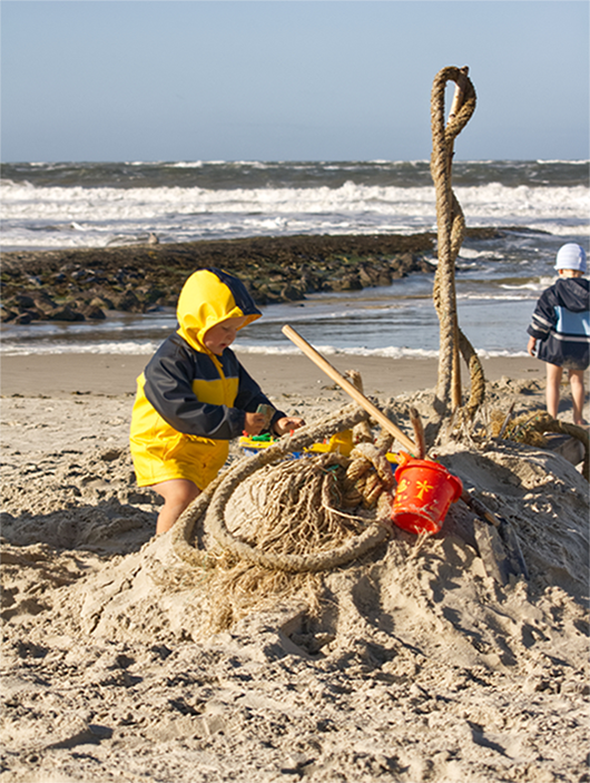 Kinder am Strand